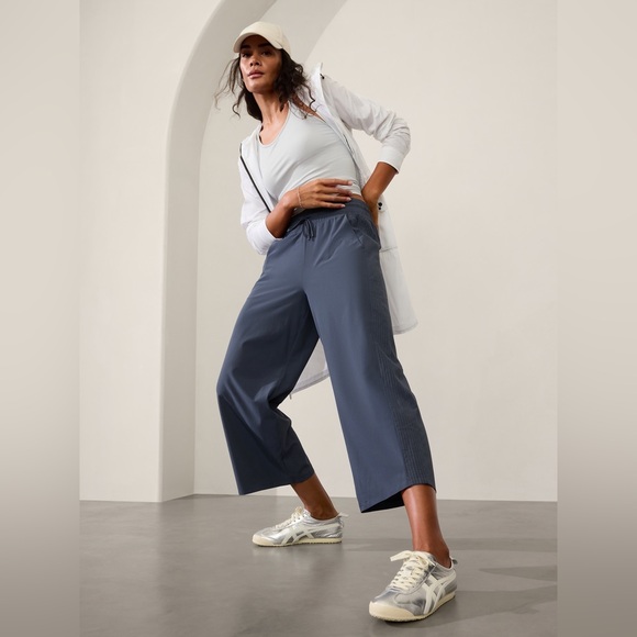 Athleta - Avenue Wide Leg Crop Pant - Picture 2 of 14
